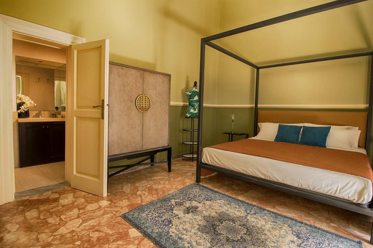 Palazzo Forleo Luxury Apartment - Treb Collection Lecce Luaran gambar